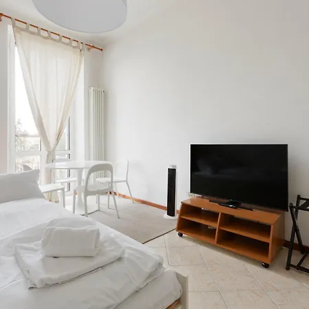 Gambara M1 White Functional Milano